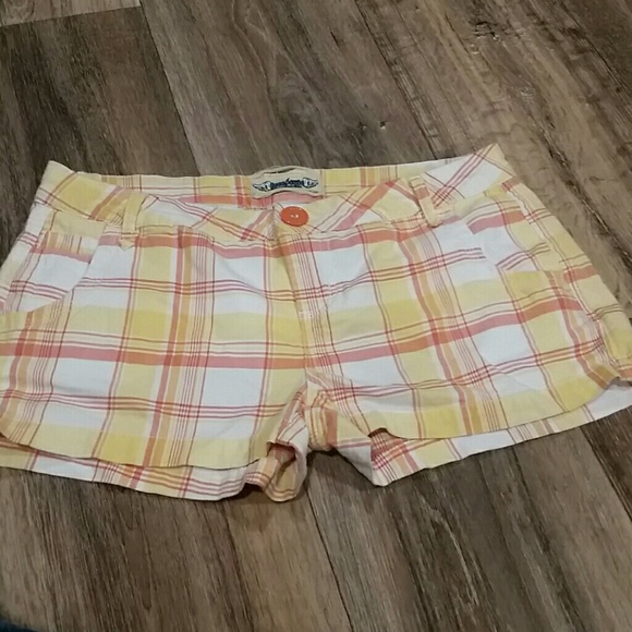 Freestyle revolution plaid shorts