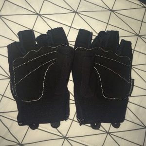 Women's Nike fitness gloves