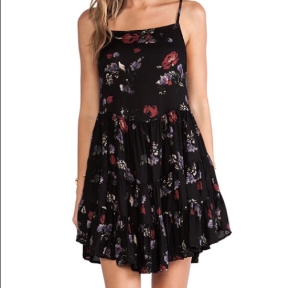 Free People Dresses & Skirts - Free People Circle of Flowers print slip in black