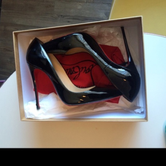 BLACK PATENT LEATHER Loubs