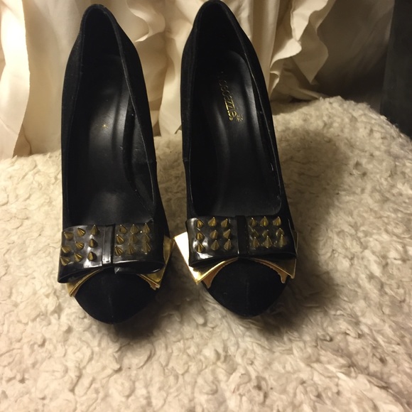 Stiletto black and gold heels - Picture 3 of 3