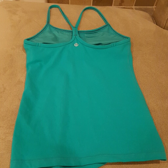 Lululemon power y tank size 6