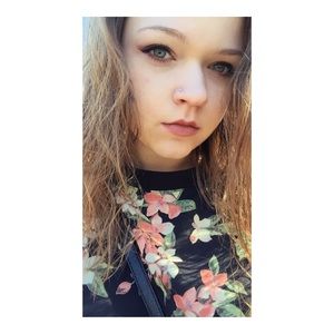 Meet your Posher, Victoria