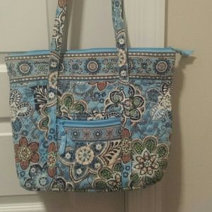Vera Bradley Zipper Tote -- Bali Blue