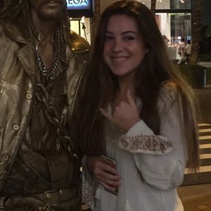 Meet your Posher, Adam