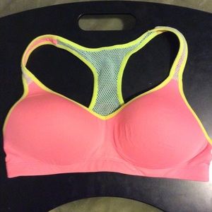 New Victoria's Secret sports bra