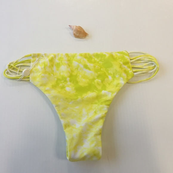 Mikoh printed bikini bottoms size medium new - Picture 2 of 3