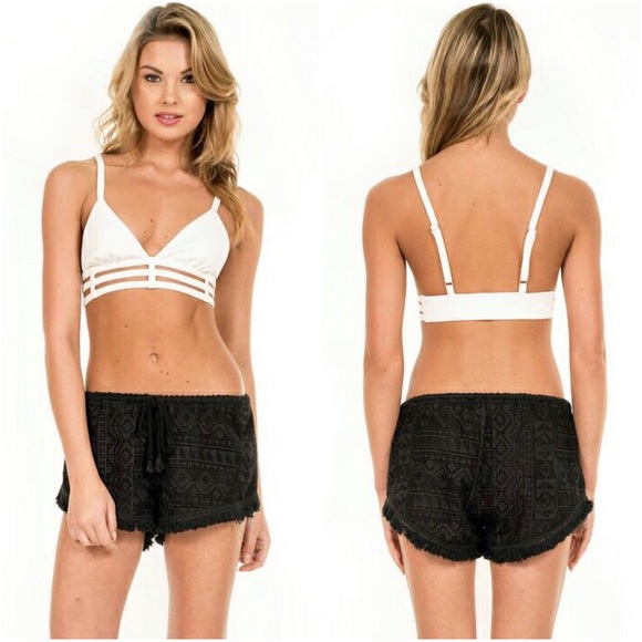 🌸SUMMER SALE🌸Caged bralette - Picture 3 of 3