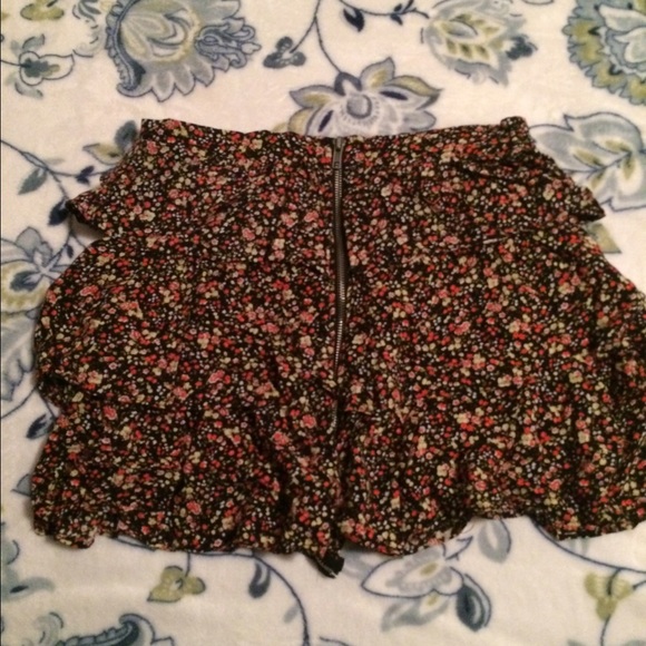 F21 floral skirt