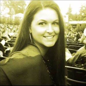 Meet your Posher, Clairissa