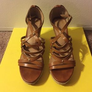 REPORT 8.5 Camel Leather Wedges with Braided Twine