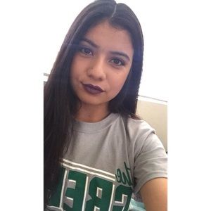 Meet your Posher, Leah