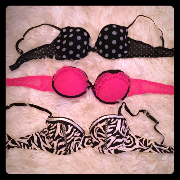 34B bras like new