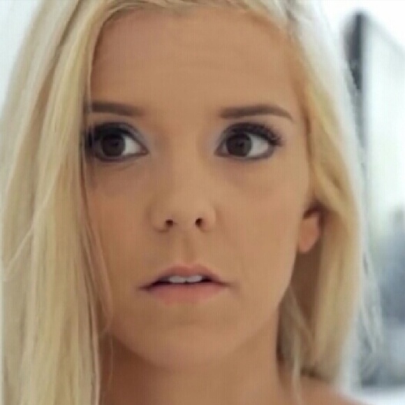 Meet your Posher, Jessica - Picture 2 of 4