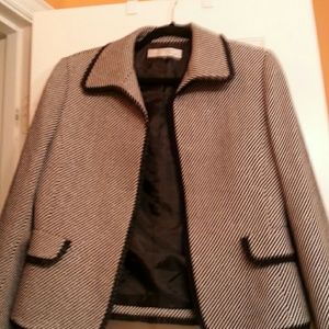 Tahari  Blk/White Silver Arthur Levine Jacket
