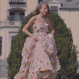 Meet your Posher, Karina