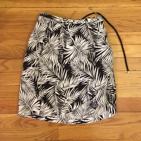 H&M Dresses & Skirts - H&M Skirt!