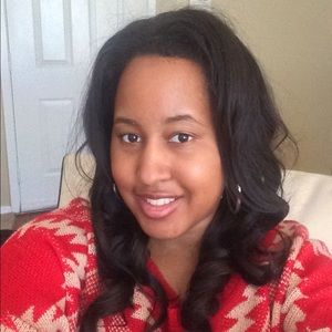 Meet your Posher, Crystal