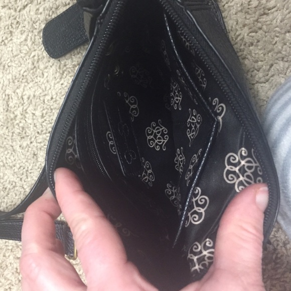 Gorgeous Jessica Simpson black cross body purse - Picture 3 of 4
