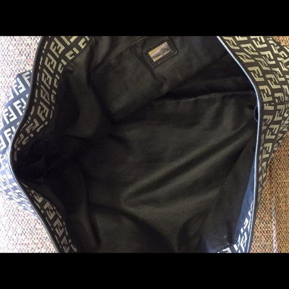 Fendi tote - Picture 4 of 4