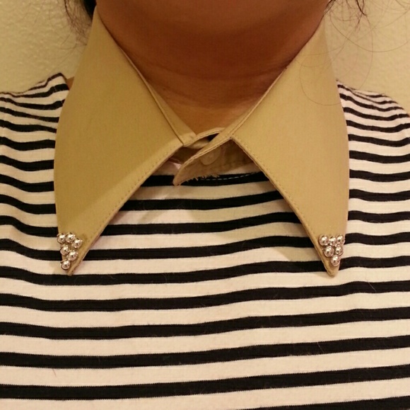 Beige Collar Necklace