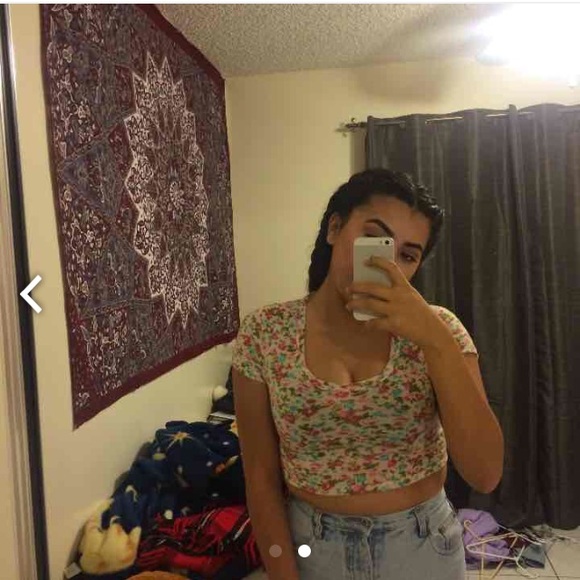 Floral crop top - Picture 2 of 2