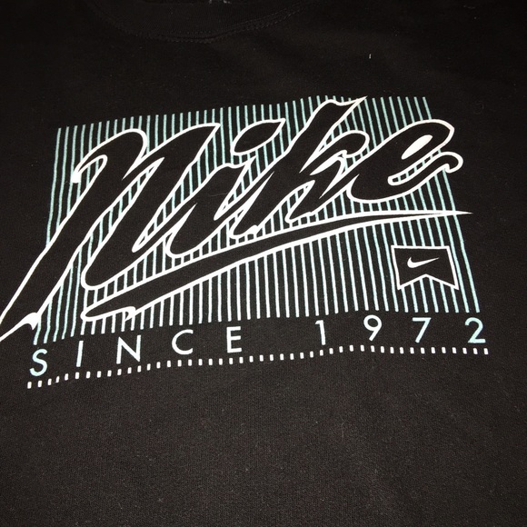 Nike Crewneck Sweatshirt - Picture 2 of 3