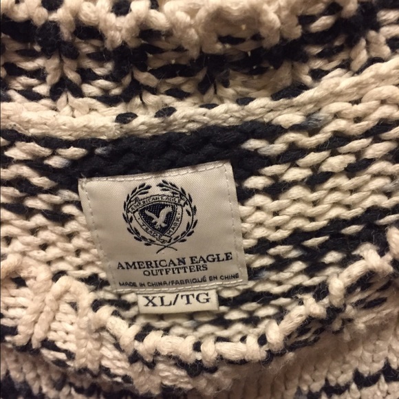 American Eagle Sweater - Picture 2 of 2