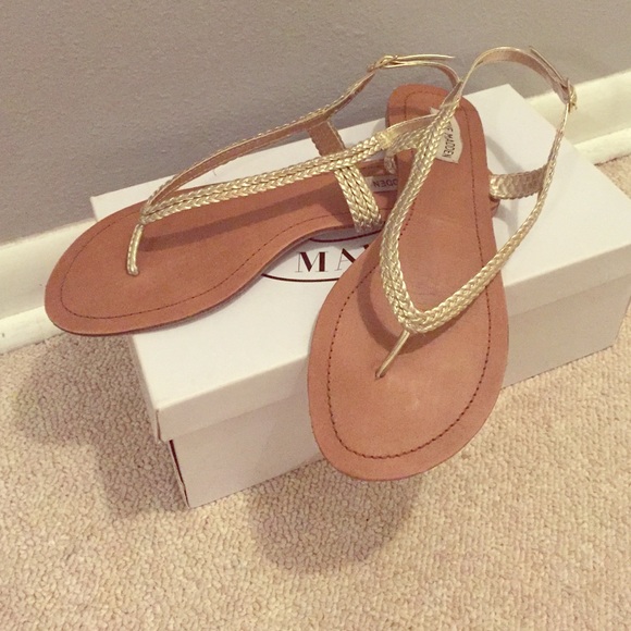 SALE!!!✨Steve Madden Sandals✨