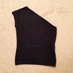 one off shoulder top