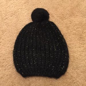 Black pom pom beanie