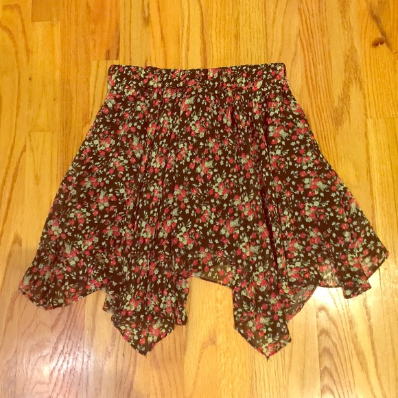 High-low flowy bohemian floral skirt