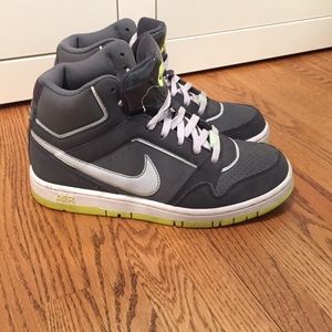 Nike Air women's high top  shoes