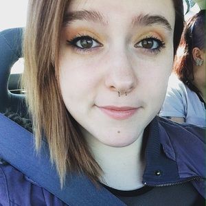 Meet your Posher, Joanna