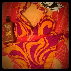Two piece bathing suit/ bikini