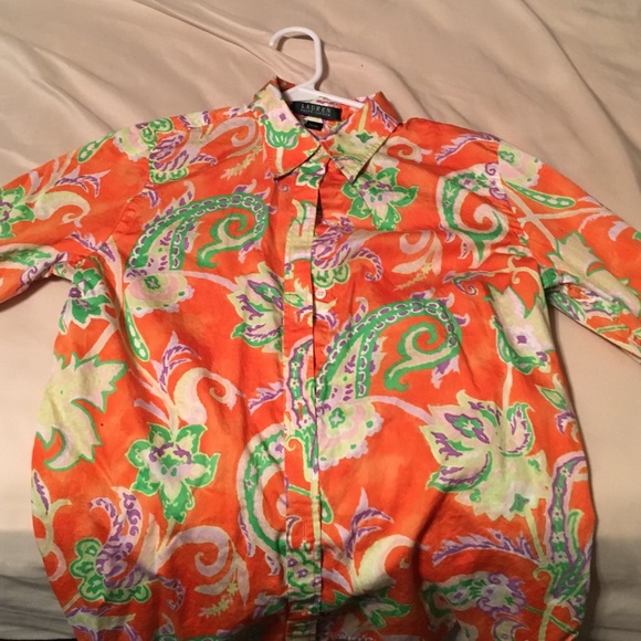 Ralph Lauren button up in good condition