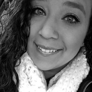 I'm Cassidy! Thanks for stopping by my closet!