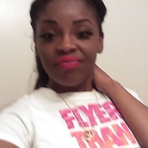 Meet your Posher, Pakethia