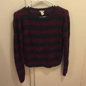 Maroon with grey stripes knit top