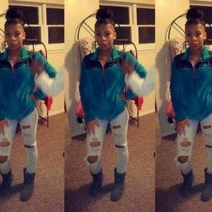 Meet your Posher, Dashyia