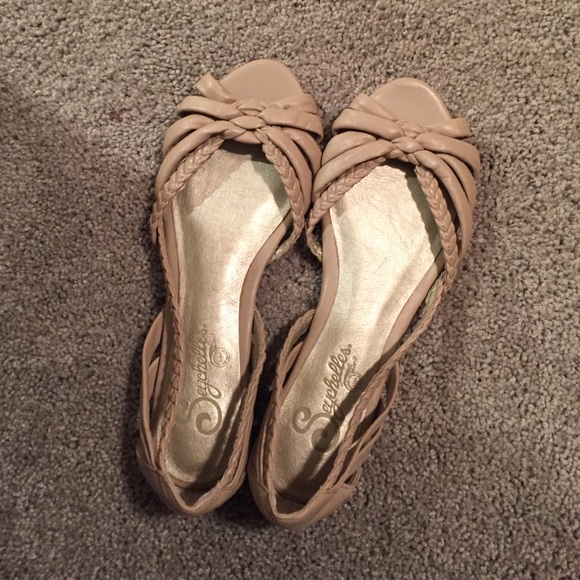 Seychelles flats