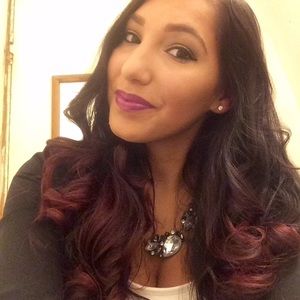 Meet your Posher, Leticia