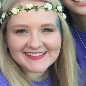 Meet your Posher, Caroline