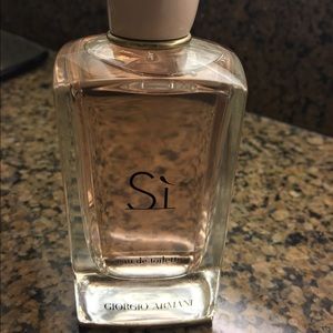 Si by Armani