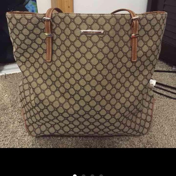 NW pocketbook