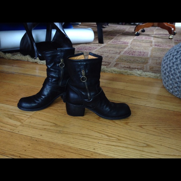 Fiorentini and Baker boots (Mix Bootie in Black) - Picture 2 of 4