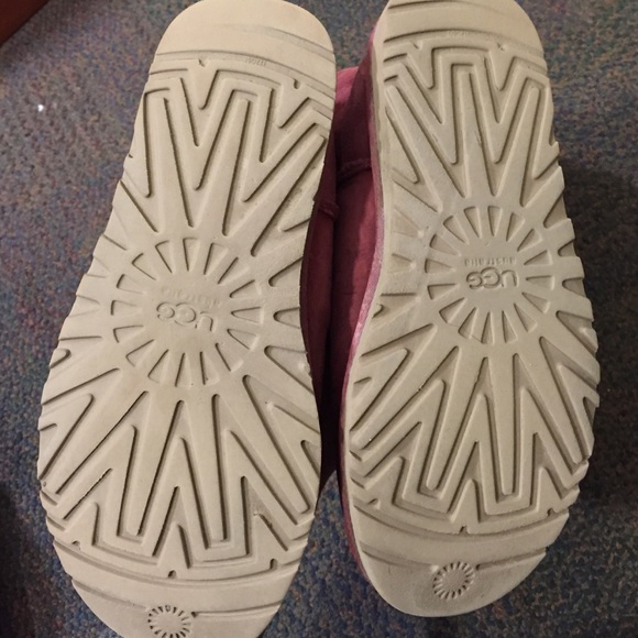 UGG Classic Short - Picture 3 of 3