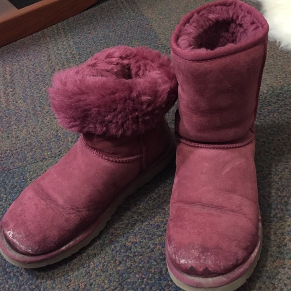 UGG Classic Short - Picture 2 of 3