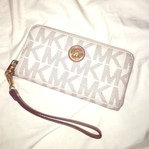 MK wallet