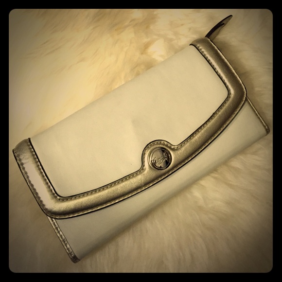 Coach wallet NEW WITHOUT TAGS - Picture 1 of 4